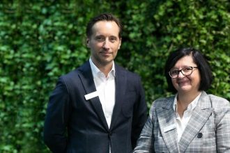 Zmiany personalne w kierownictwie FGV Europe w Polsce. Beata Lasota, obecna Managing Director oraz członek zarządu Hettich Polska, obejmuje stanowisko członka zarządu FGV Europe. Marcin Dzieciuchowicz, dotychczasowy dyrektor sprzedaży i marketingu Hettich Polska, poszerzy swoje obowiązki, obejmując dodatkowo rolę dyrektora sprzedaży FGV Europe.