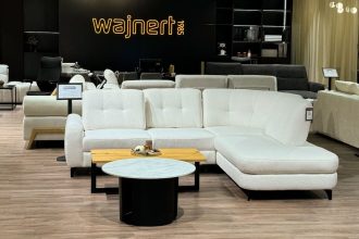 Ekspozycja nowo otwartego salonu Wajnert Meble w Poznaniu