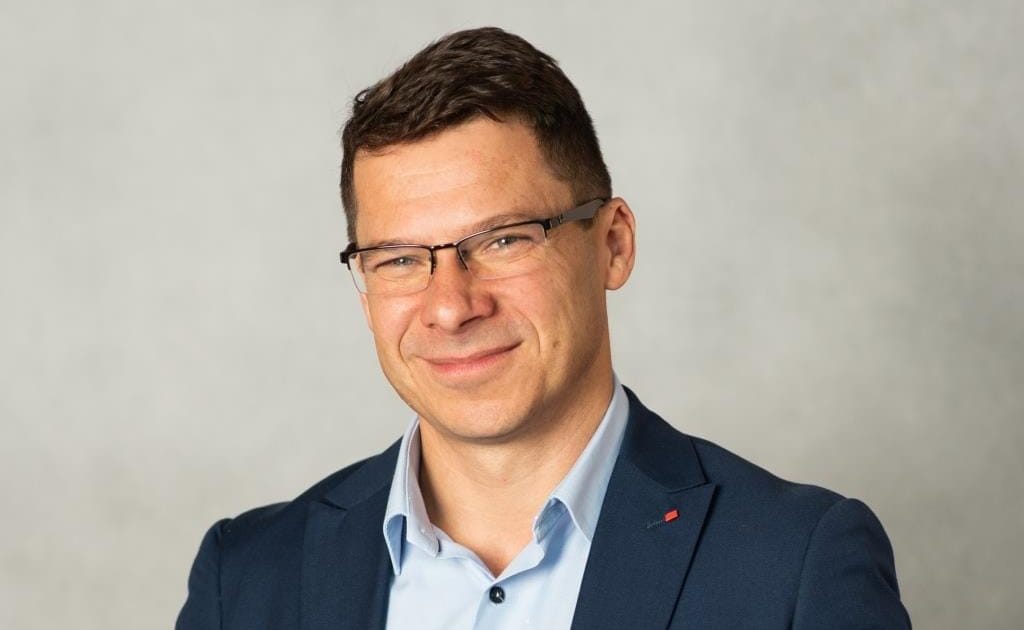 Waldemar Zawiślak, dyrektor sprzedaży w Egger Biskupiec.