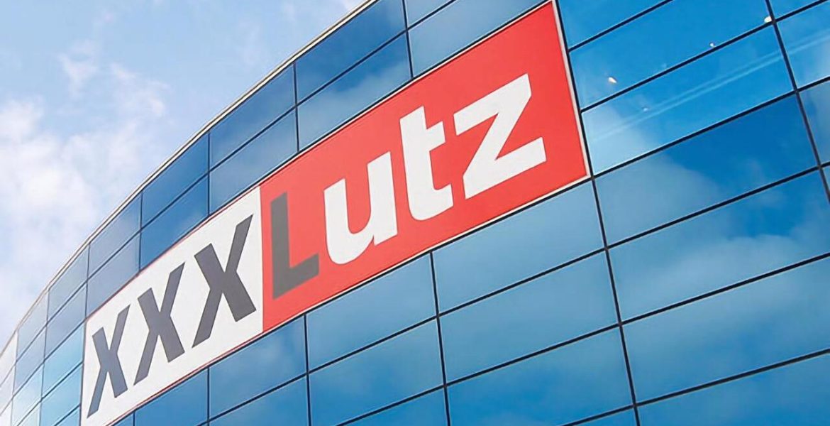 Oficjalna informacja o tym, że XXXLutz przejmuje Grupę Porta, została potwierdzona przez obie strony 7 stycznia 2025 r.