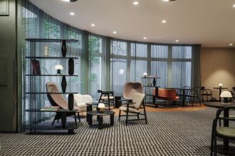 Projekt wnętrz hotelu Mercure Wien City, autorstwa AKA Studio. Fot. Mood Authors.