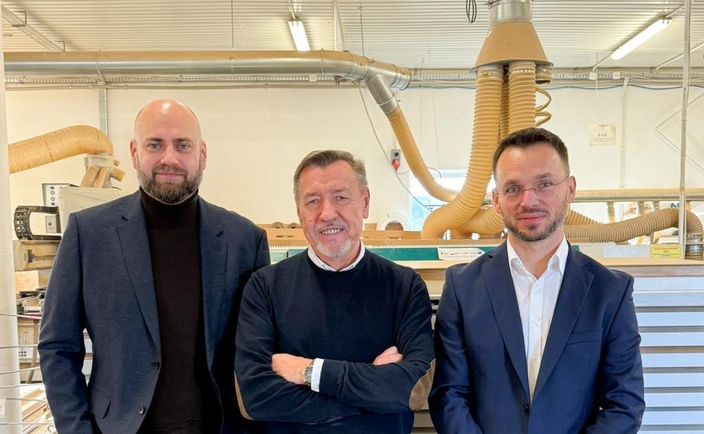 Jakub Bartos, członek Zarządu i współwłaściciel Decoroom, prezes Zarządu Kerno, Wiaczesław Awruk, założyciel i dotychczasowy właściciel Kerno, Adam Budzyński, prezes Zarządu Decoroom.