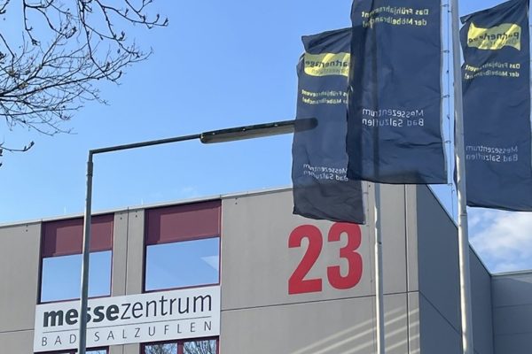 Centrum targowe Bad Salzuflen podczas targów meblarskich w Niemczech 2026