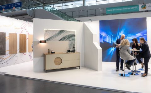 Stoisko Impress Decor na targach Meble Polska 2025. Firma prezentowała kolekcję I`m iFoil Express.
