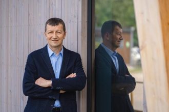 Jarosław Michniuk, prezes Zarządu Paged Morąg, członka Konsorcjum Softwood Plywood (SPC).