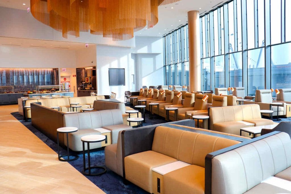 Materiały prasowe PLL LOT. Fot. Kamil Wrzosek.