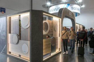 Stoisko Sonae Arauco na targach Meble Polska 2025.