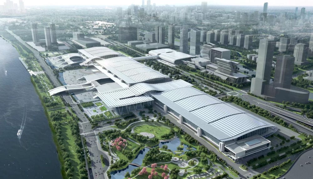 Kompleks wystawienniczy Canton Fair Complex w Kantonie, jedno z największych centrów targowych na świecie, o powierzchni przekraczającej 1,1 mln m². To właśnie tu odbywa się CIFF Guangzhou – wydarzenie, które gromadzi kluczowych graczy globalnego rynku meblarskiego.