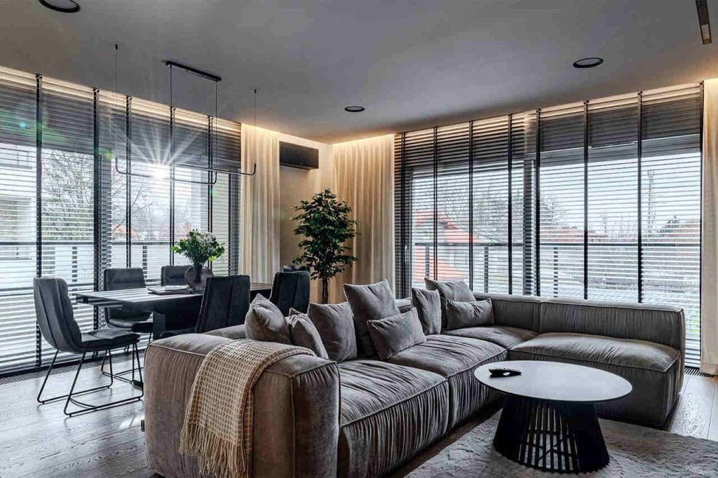 Projekt wnętrza: arch. Maja Śmichura, Deer Design, projekt zabudowy meblowej: Anna Garbacz, Deer Wood. Fot. Zagórny Studio.