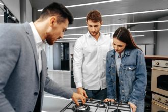 W ciągu ostatnich 2 lat problemy z nieterminowymi rozliczeniami sprzedawców AGD wzrosły o 300%. W efekcie wynoszą obecnie ponad 122 mln zł.