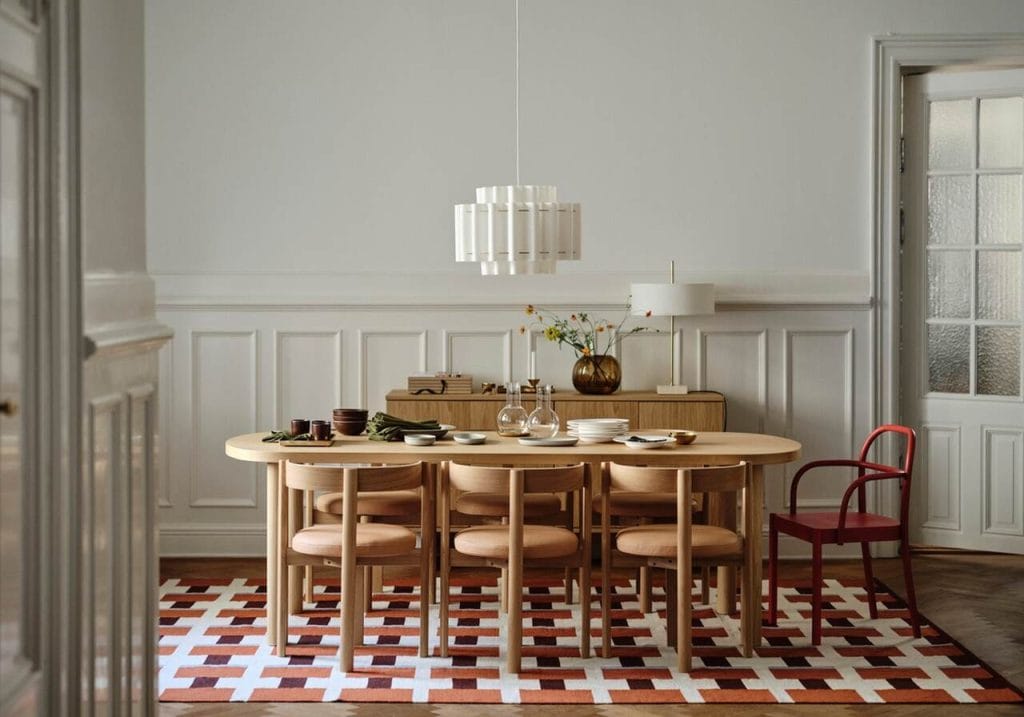 IKEA STOCKHOLM stół. Fot. Biuro prasowe IKEA.