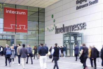 Wejście na interzum. Fot. Harald Fleissner / Koelnmesse.