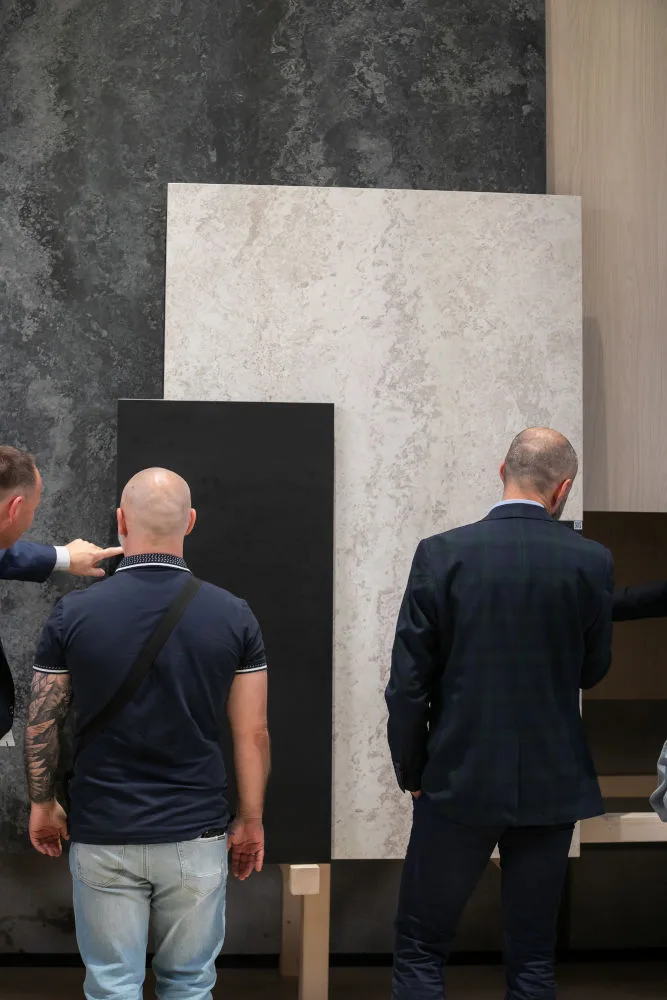 Stoisko Egger podczas targów interzum 2025