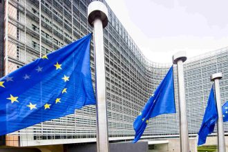 Decyzja UE: nawet 62,4% więcej za sklejkę liściastą z Chin już od 11 czerwca.