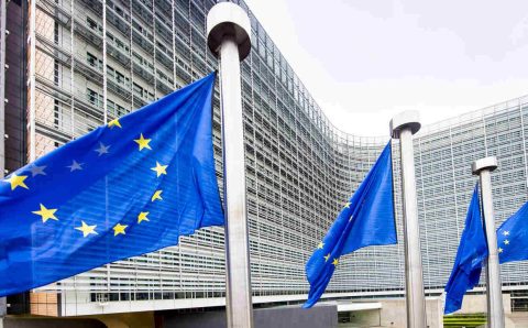 Decyzja UE: nawet 62,4% więcej za sklejkę liściastą z Chin już od 11 czerwca.