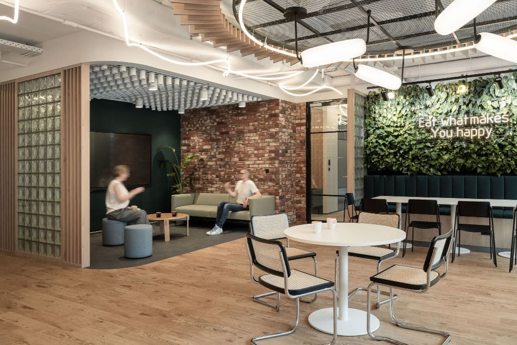 Nowa siedziba GN Polska, zaprojektowana przez warszawską pracownię Bit Creative.