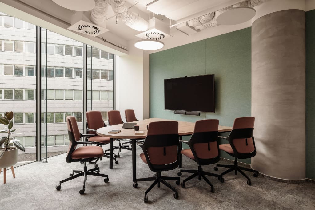 Nowa siedziba GN Polska, zaprojektowana przez warszawską pracownię Bit Creative.