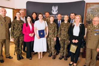 Firma Szynaka Meble otrzymała tytuł „Pracodawca Przyjazny WOT”.