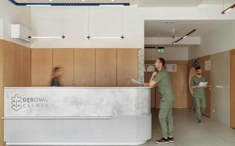 Dębowa Clinic, proj. MAKA STUDIO. Fot. Tom Kurek. Źródło: materiał prasowy AQForm.