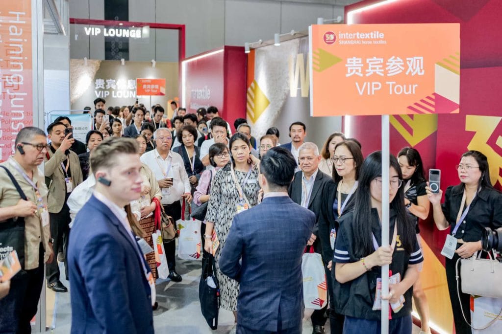 Targi Intertextile Shanghai Home Textiles 2025 - ludzie na targach