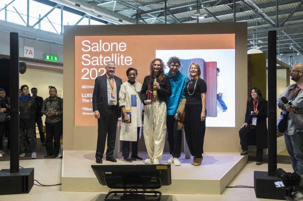 SaloneSatellite Award 2025 – druga nagroda: Fenna van der Klei i Patricio Nusselder, Luis Marie za Plissade.