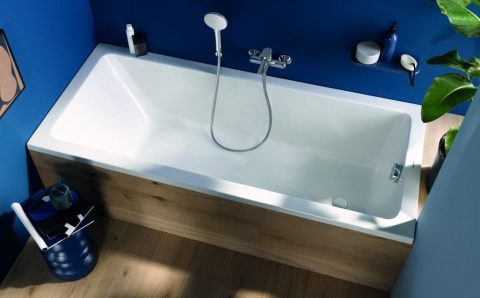 Wanna wpuszczana Duravit No.1 to idealne rozwiązanie dla tych, którzy cenią relaks w kąpieli, nawet w niewielkiej łazience. Zainstalowana we wnęce oszczędza miejsce i zapewnia komfort.