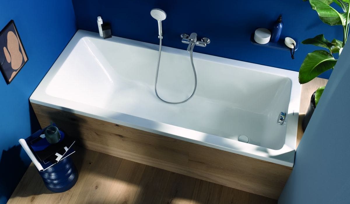 Wanna wpuszczana Duravit No.1 to idealne rozwiązanie dla tych, którzy cenią relaks w kąpieli, nawet w niewielkiej łazience. Zainstalowana we wnęce oszczędza miejsce i zapewnia komfort.