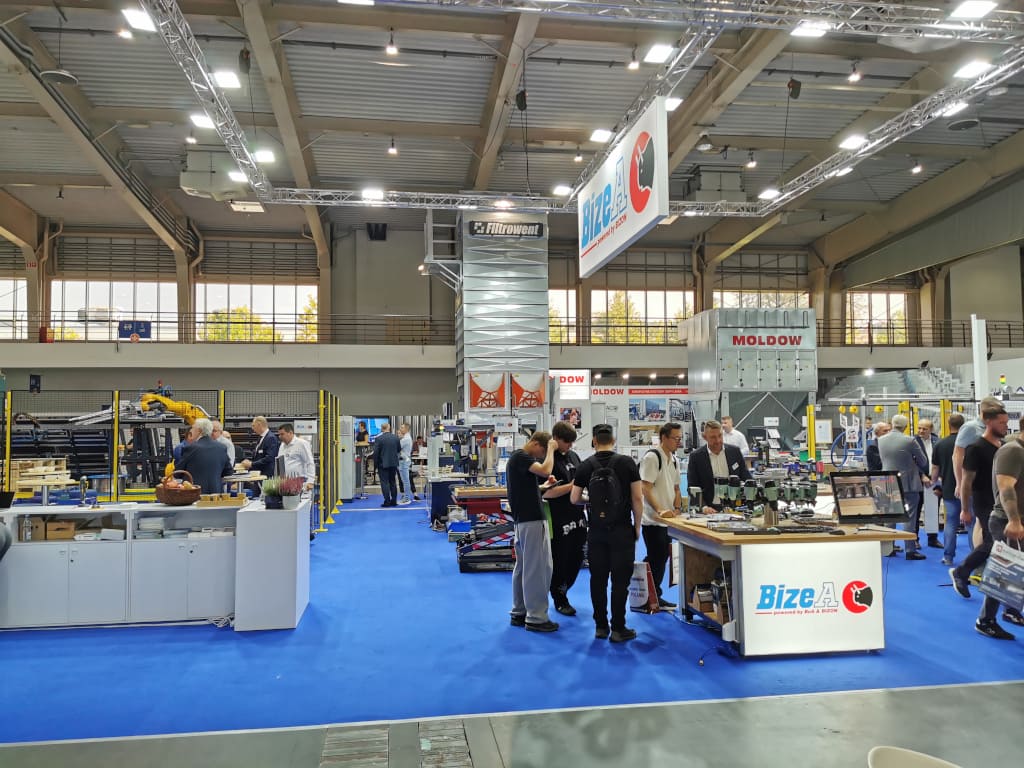 Stoisko firmy BizeA.