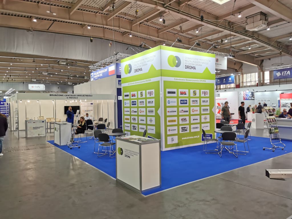 Stoisko Stowarzyszenia Producentów Maszyn, Urządzeń i Narzędzi do Obróbki Drewna DROMA.