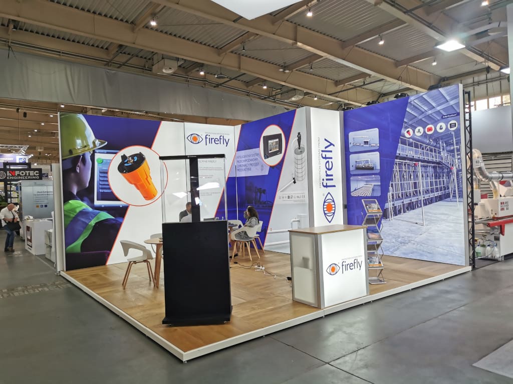 Stoisko firmy Firefly.