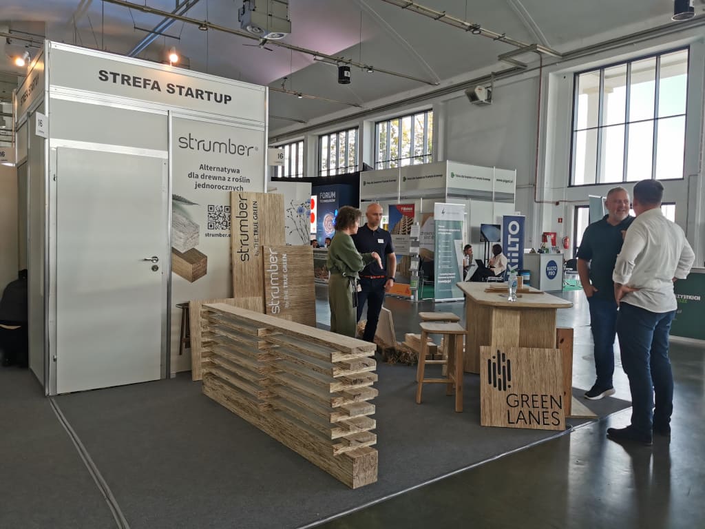 W strefie Start-up Grupa Green Lanes zaprezentowała ekologiczny, a także innowacyjny materiał Strumber. Do jego produkcji wykorzystała rośliny jednoroczne.