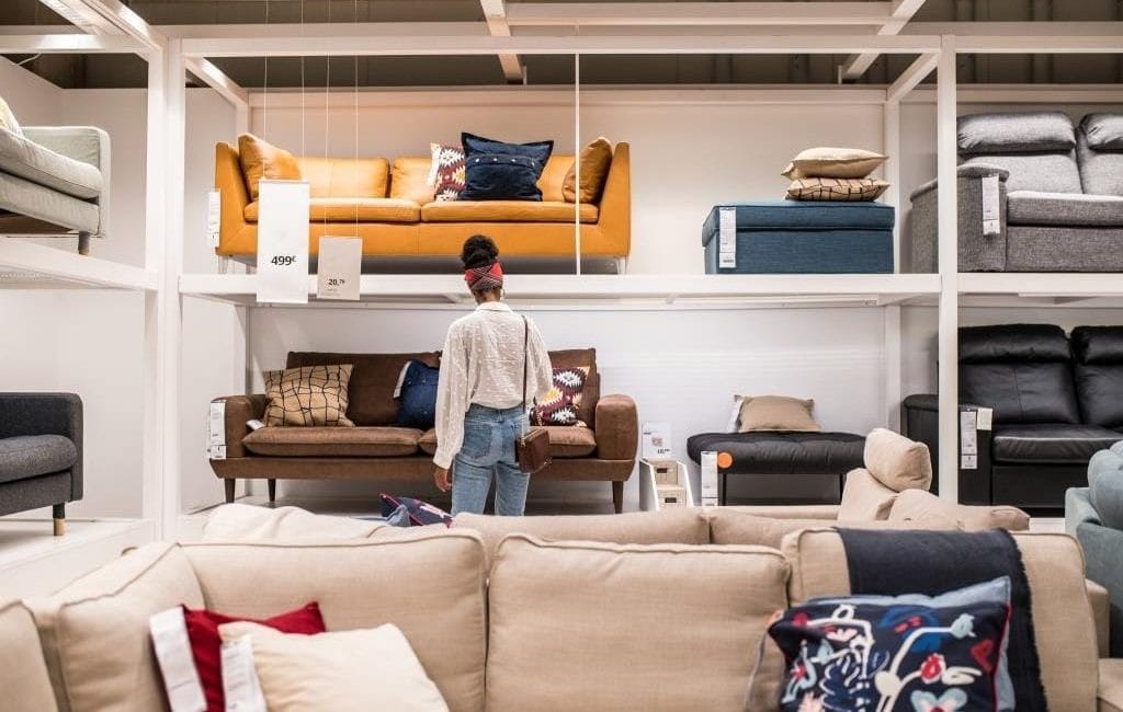 Konsumenci w dalszym ciągu mają potrzebę oszczędzania, ale jeszcze większą niż 12 miesięcy wcześniej.