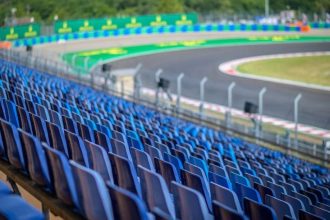 Krzesełka Abacus na węgierskim torze Hungaroring.