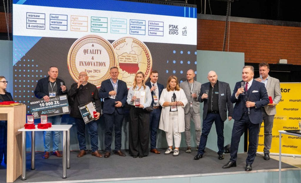 Warsaw Home & Contract - ludzie na scenie na targach