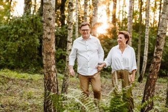 Bożena i Tomasz Datczuk. Brzozy to ukochane drzewa państwa Datczuk.