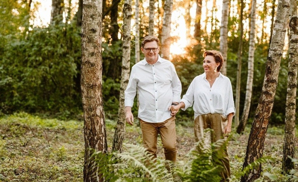 Bożena i Tomasz Datczuk. Brzozy to ukochane drzewa państwa Datczuk.