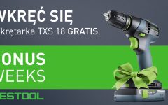 Baner reklamowy z wiertarko-wkrętarką Festool TXS 18 ozdobioną zieloną kokardą na zielono-szarym tle. Napisy: WKRĘĆ SIĘ, Wkrętarka TXS 18 GRATIS, BONUS WEEKS.