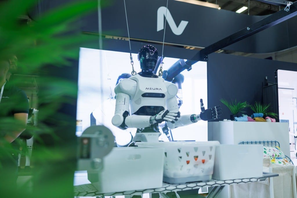 W dniach 5-9 września odbyła się tegoroczna edycja IFA Berlin. To największe na świecie targi elektroniki użytkowej i sprzętu gospodarstwa domowego. W tym roku głównym motywem była sztuczna inteligencja i jej zastosowanie w inteligentnych domach. Fot. IFA/Markus Braumann.