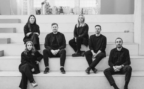 Snøhetta to transdyscyplinarna, oparta na dialogu firma. Na zdjęciu zespół ds. projektowania produktu. Fot. Bjørnar Øvrebø / OiOiO. Źródło: Stockholm Furniture Fair.