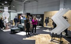 5. edycja badania „Komunikacja marek Home & Garden 2026”, które realizuje agencja PR Sfera Group, dotyczy m.in. udziału w targach i wydarzeniach branżowych. Na zdjęciu fragment ekspozycji Warsaw Home sprzed kilku lat. Fot. Tomasz Markowski / BIZNES.meble.pl.