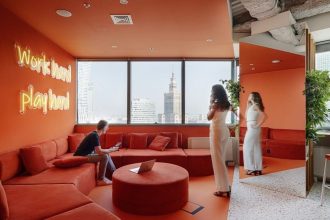 Biuro Fresha w budynku Central Tower na warszawskiej Ochocie, proj. SAAN Architekci. Fot. Tom Kurek.