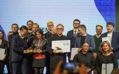 Autor koncepcji, Mirosław Nizio, z pierwszą nagrodą.