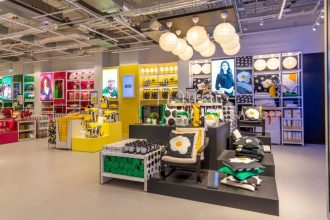 Wystawa tekstyliów na Oxford Street w Londynie.