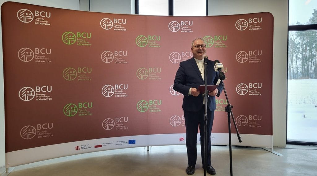 Ks. Julian Dzierżak SDB, dyrektor szkoły salezjańskiej w Legionowie, delegat Księdza Inspektora Inspektorii Warszawskiej Salezjanów do spraw edukacji.