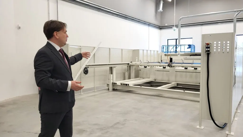 Tomasz Wiktorski, właściciel B+R Studio i ekspert Ogólnopolskiej Izby Gospodarczej Producentów Mebli.