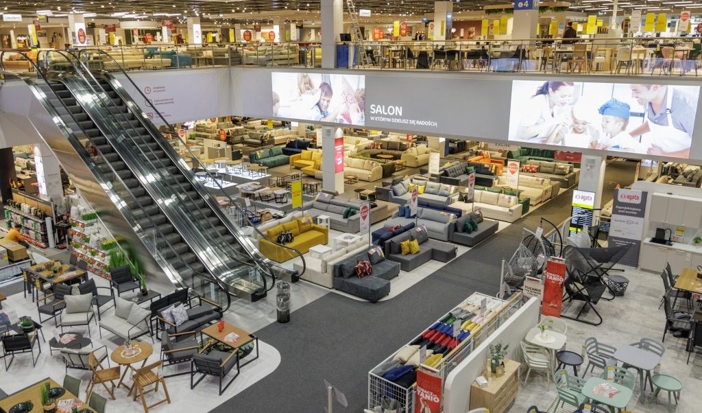 Wielkopowierzchniowy sklep Agata w Mysiadle.