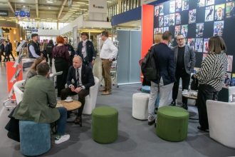 Stoisko BIZNES MEBLE na targach MEBLE POLSKA 2026.