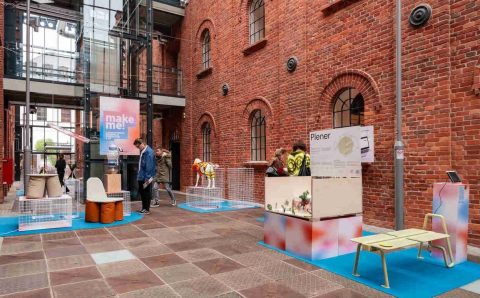 W ub.r. po raz 18. został rozstrzygnięty konkurs dla młodych i początkujących projektantów – make me! Zwycięzców poznaliśmy podczas gali konkursu 20 maja 2025 r., zaś w maju zostali wyłonieni laureaci, których prace można było oglądać na wystawie towarzyszącej konkursowi – make me! 2025 – Laboratorium Innowacji w Centrum Festiwalowym (Art_Inkubator). Fot. HAWA.