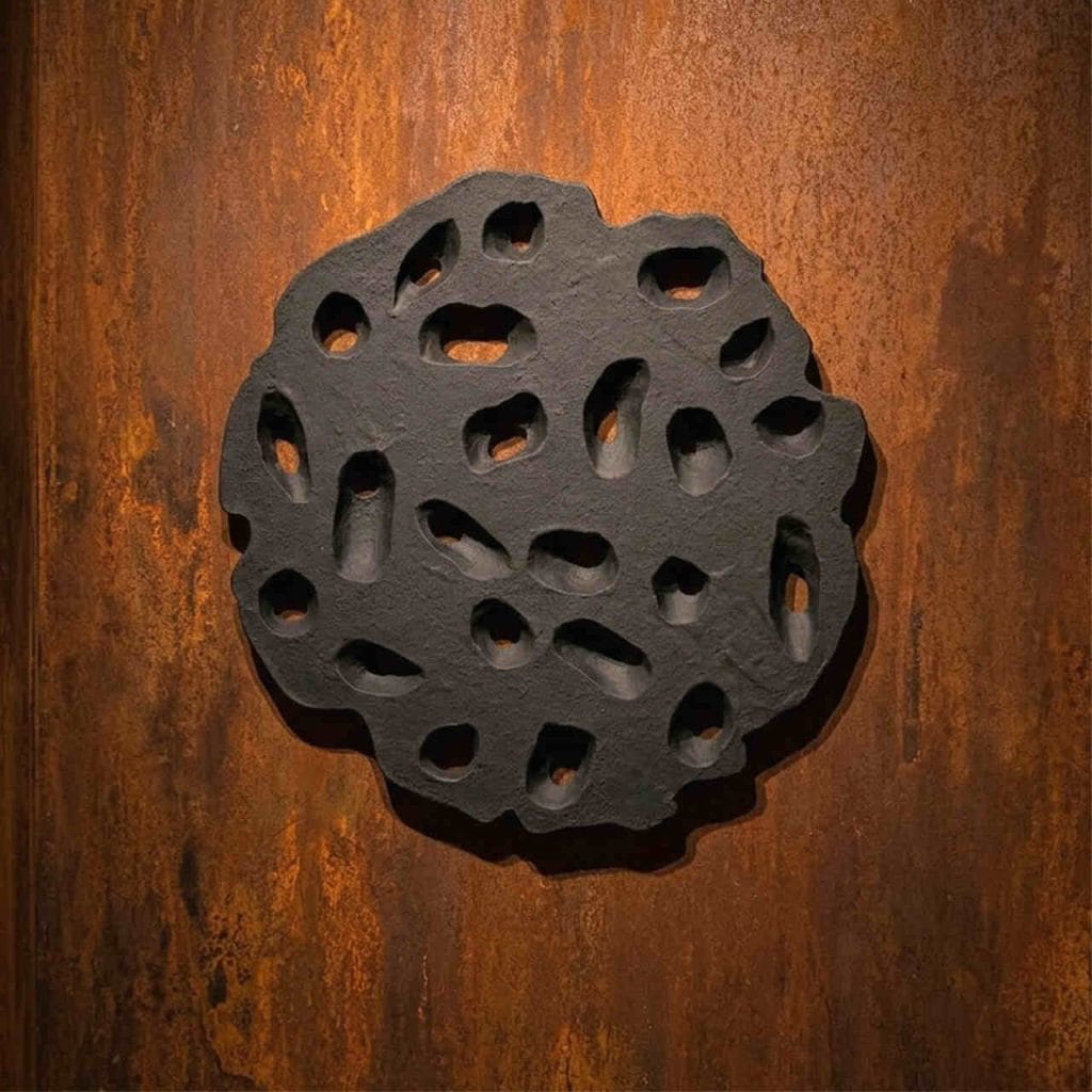 Jan Astner, Płaskorzeźba z cyklu WABI-SABI, 2026.
