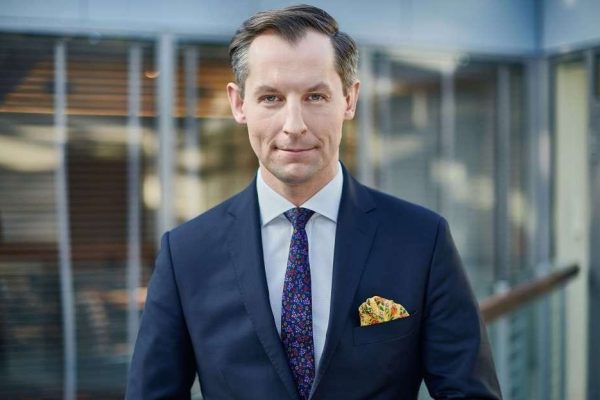 Tomasz Chróstny pełni funkcję prezesa Urzędu Ochrony Konkurencji i Konsumentów od 27 stycznia 2020 r.